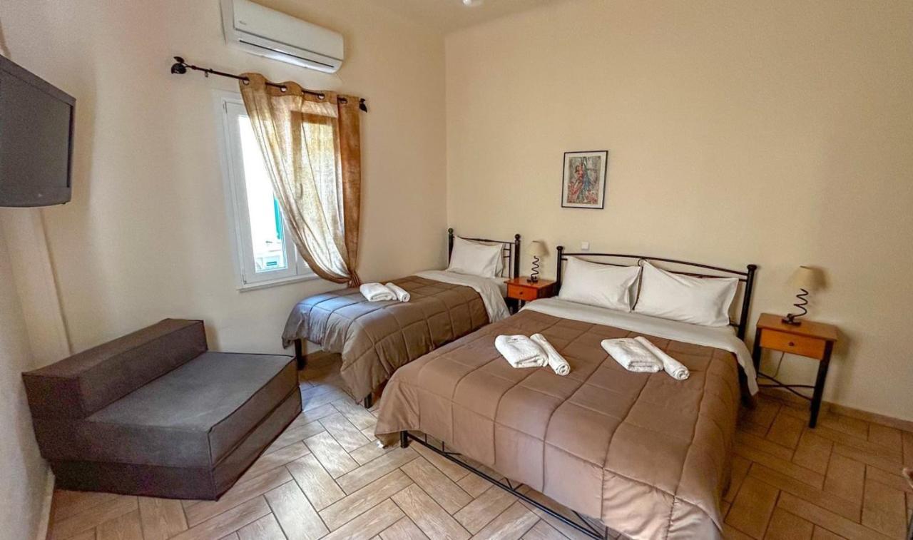 Central 9 Rooms Ermoupoli Luaran gambar