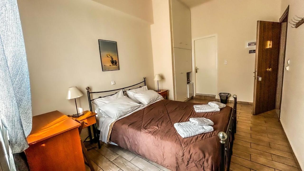 Central 9 Rooms Ermoupoli Luaran gambar