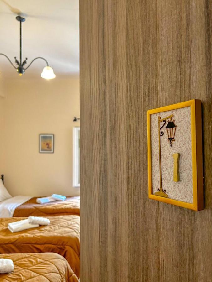 Central 9 Rooms Ermoupoli Luaran gambar